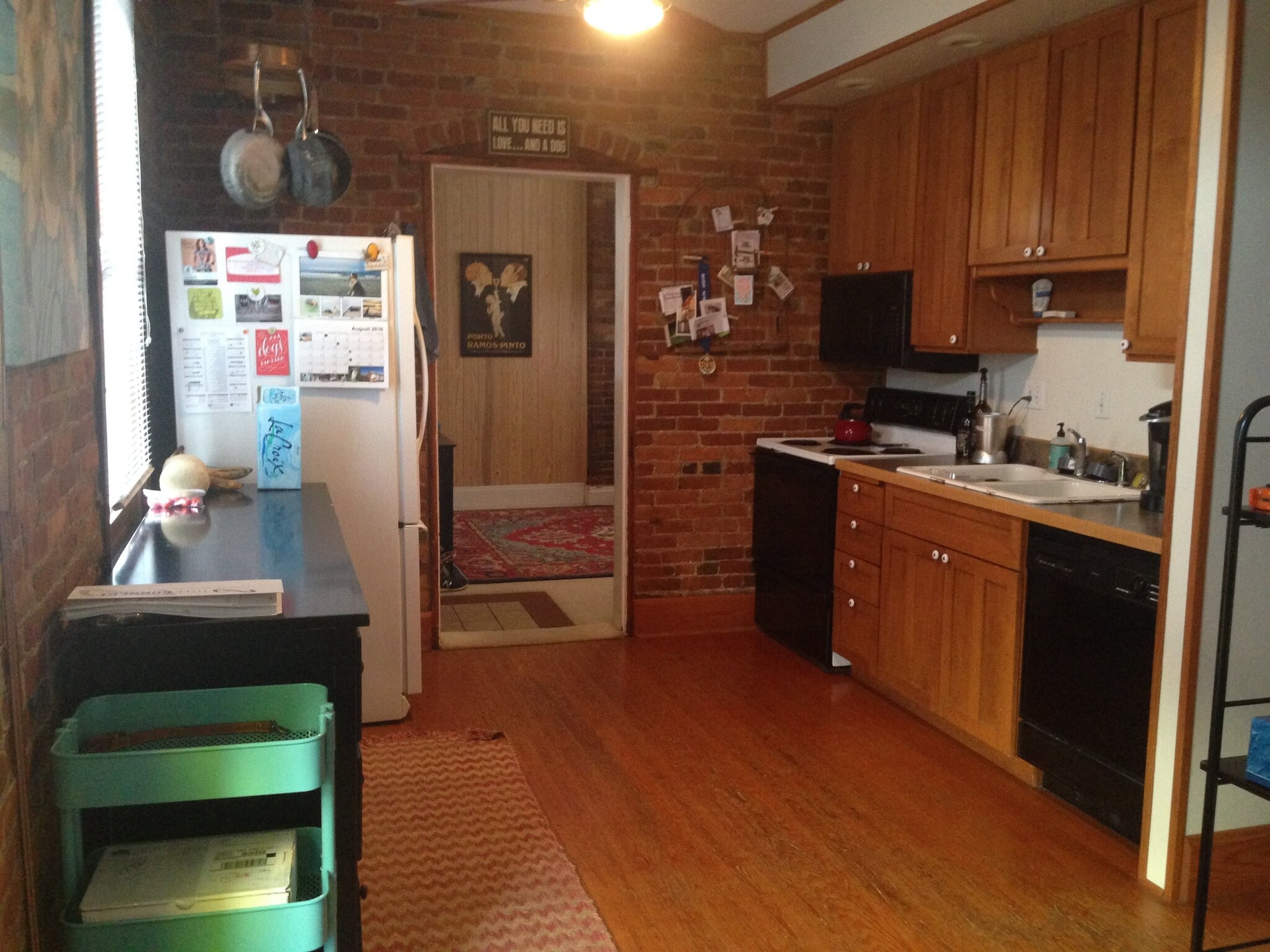 Building Photo - 586 S 9th St