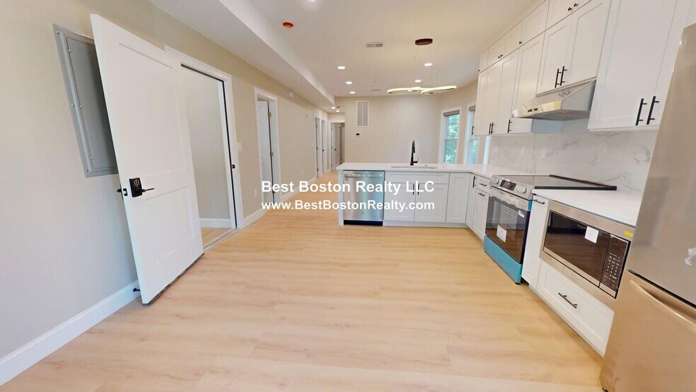 Building Photo - 231 Highland Ave