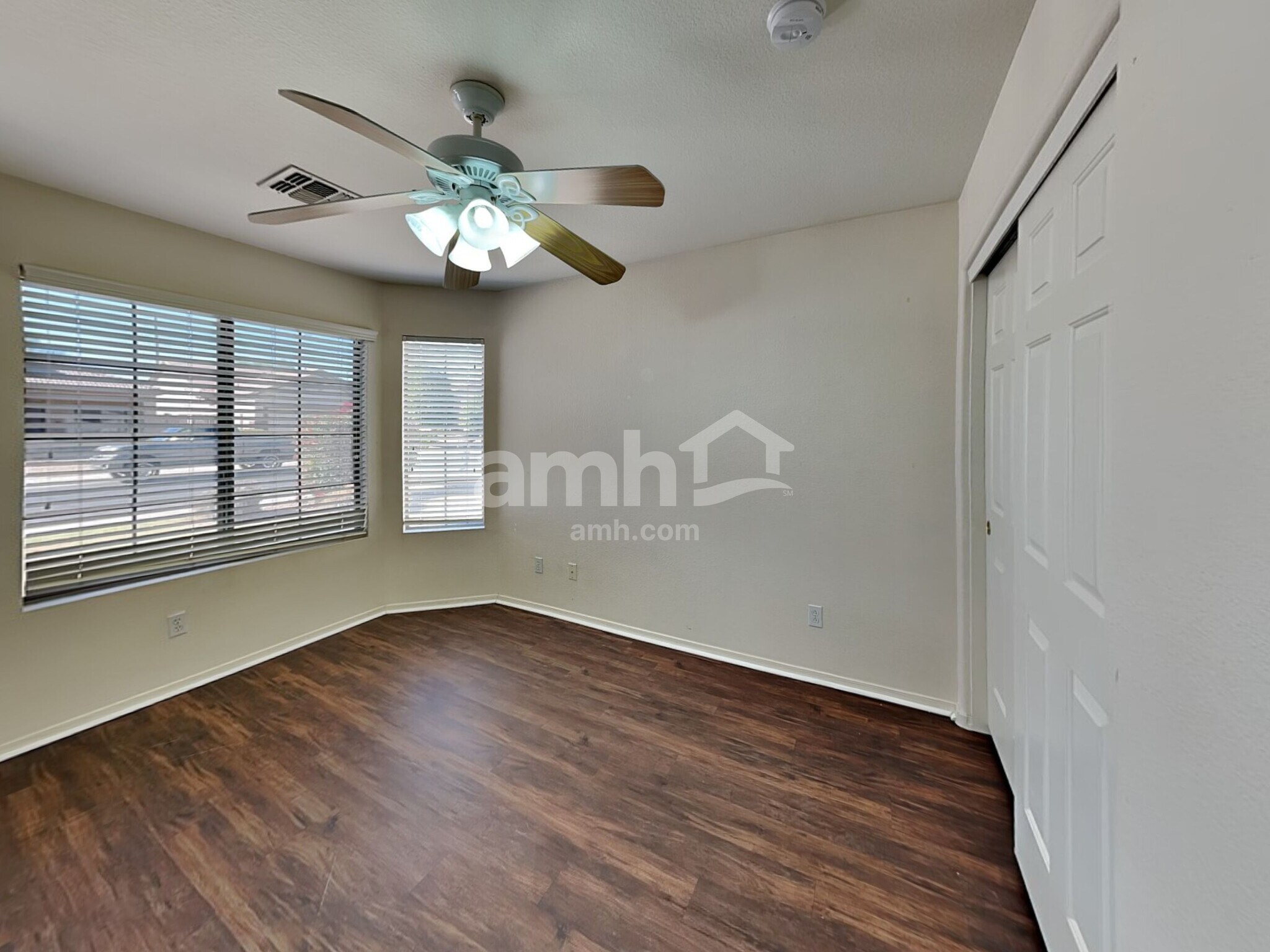 Building Photo - 15303 N 162nd Ln