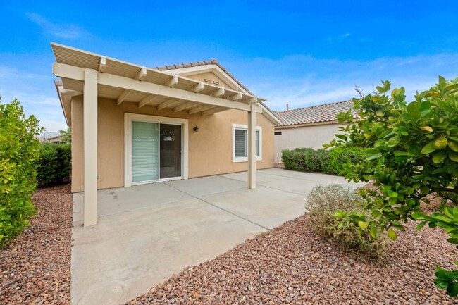Building Photo - 78685 Rockwell Cir