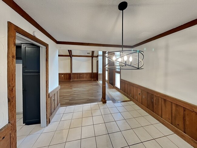 Building Photo - 5415 Stardust Dr