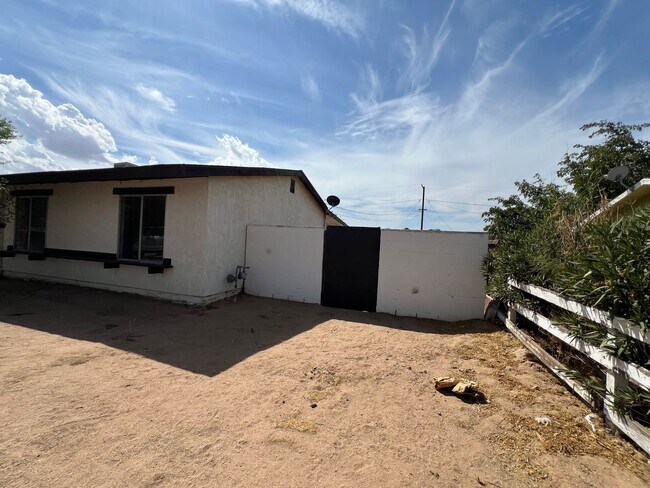 Building Photo - 22347 Tehama Rd