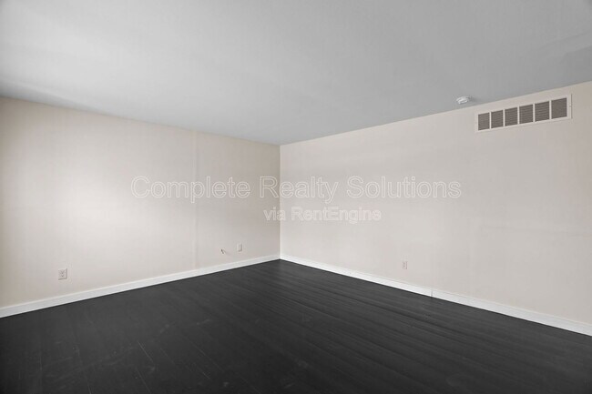 Building Photo - 7486 Castro Dr