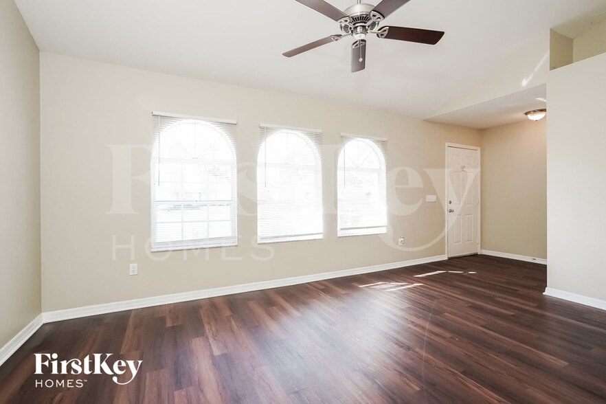 Building Photo - 8149 Anhinga Rd
