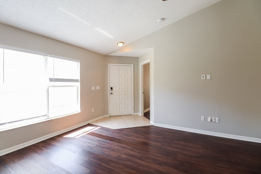 Building Photo - 6713 Summer Cove Dr
