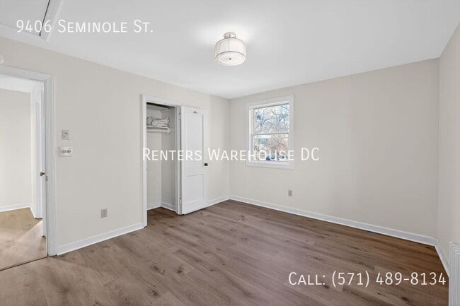 Building Photo - 9406 Seminole St