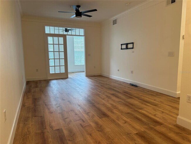 Building Photo - 315 Grand Magnolia Ave