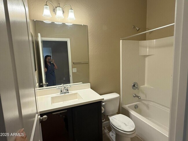 Building Photo - 10743 W Bronco Trail