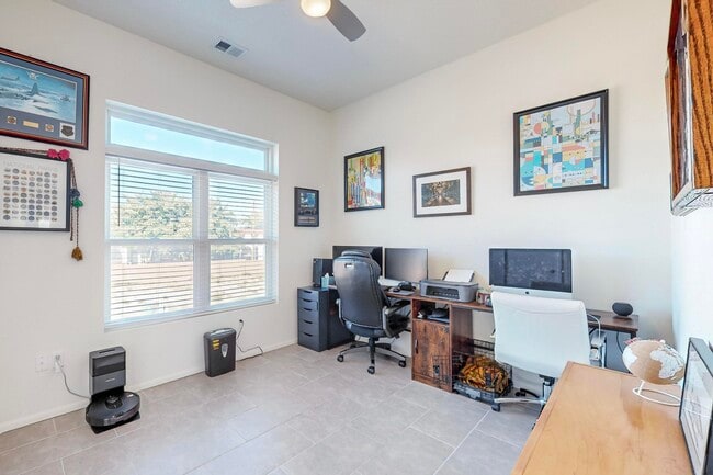Building Photo - 4204 Vida Verde Ln NE