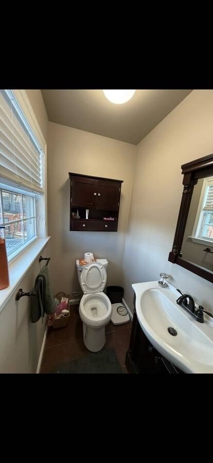 Building Photo - 3637 8th St