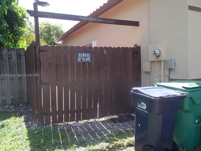 Building Photo - 21519 SW 90th Ct