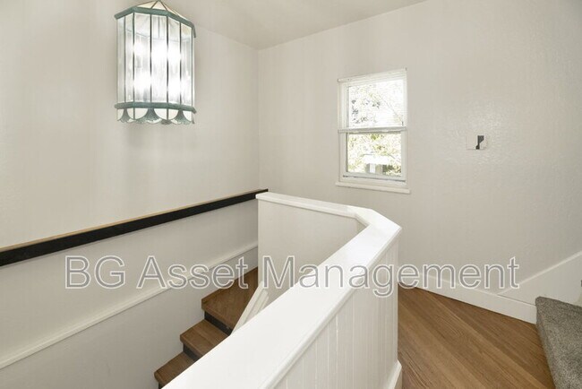 Building Photo - 2359 Prune St