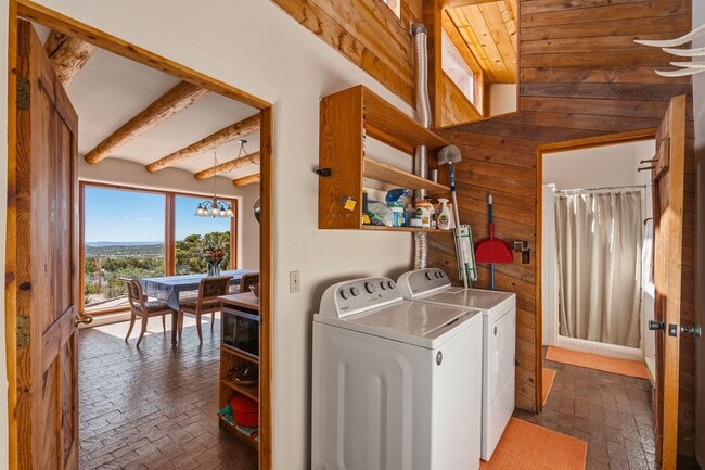 Building Photo - Enchanting Country Adobe