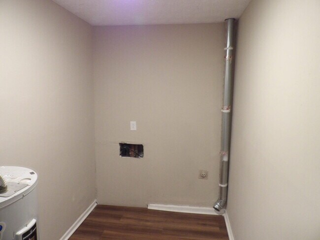 Building Photo - 218 Centennial Dr