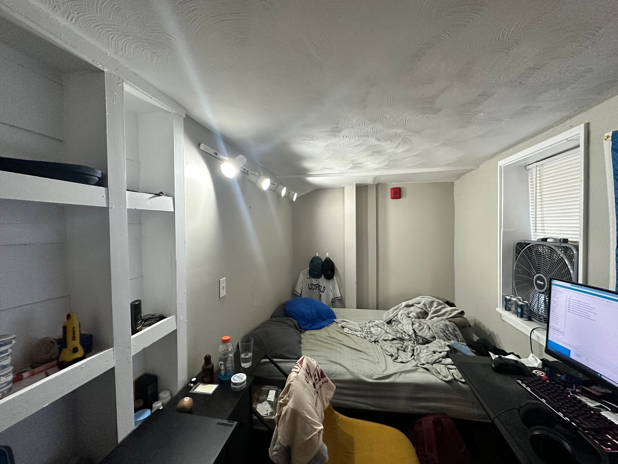 Building Photo - 588 Columbus Ave