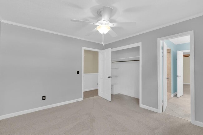 Building Photo - 3533 Greenleaf Rd