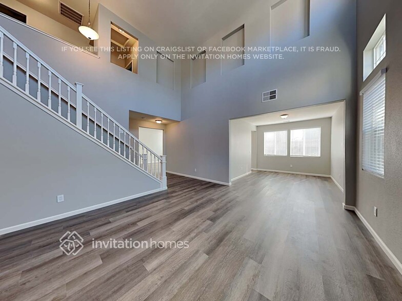 Building Photo - 5484 Summerfield Dr