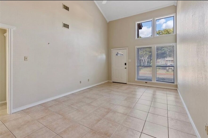 Building Photo - 13656 Teague Ln