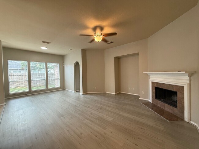 Building Photo - 4507 Indian Gardens Way