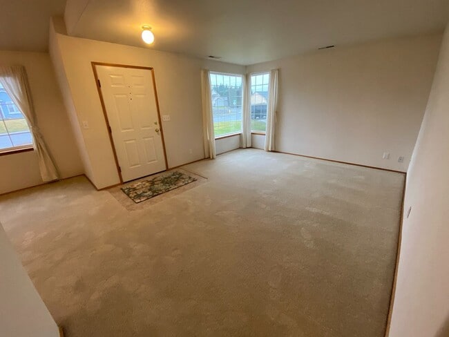 Building Photo - 8807 W Bonnie Ave