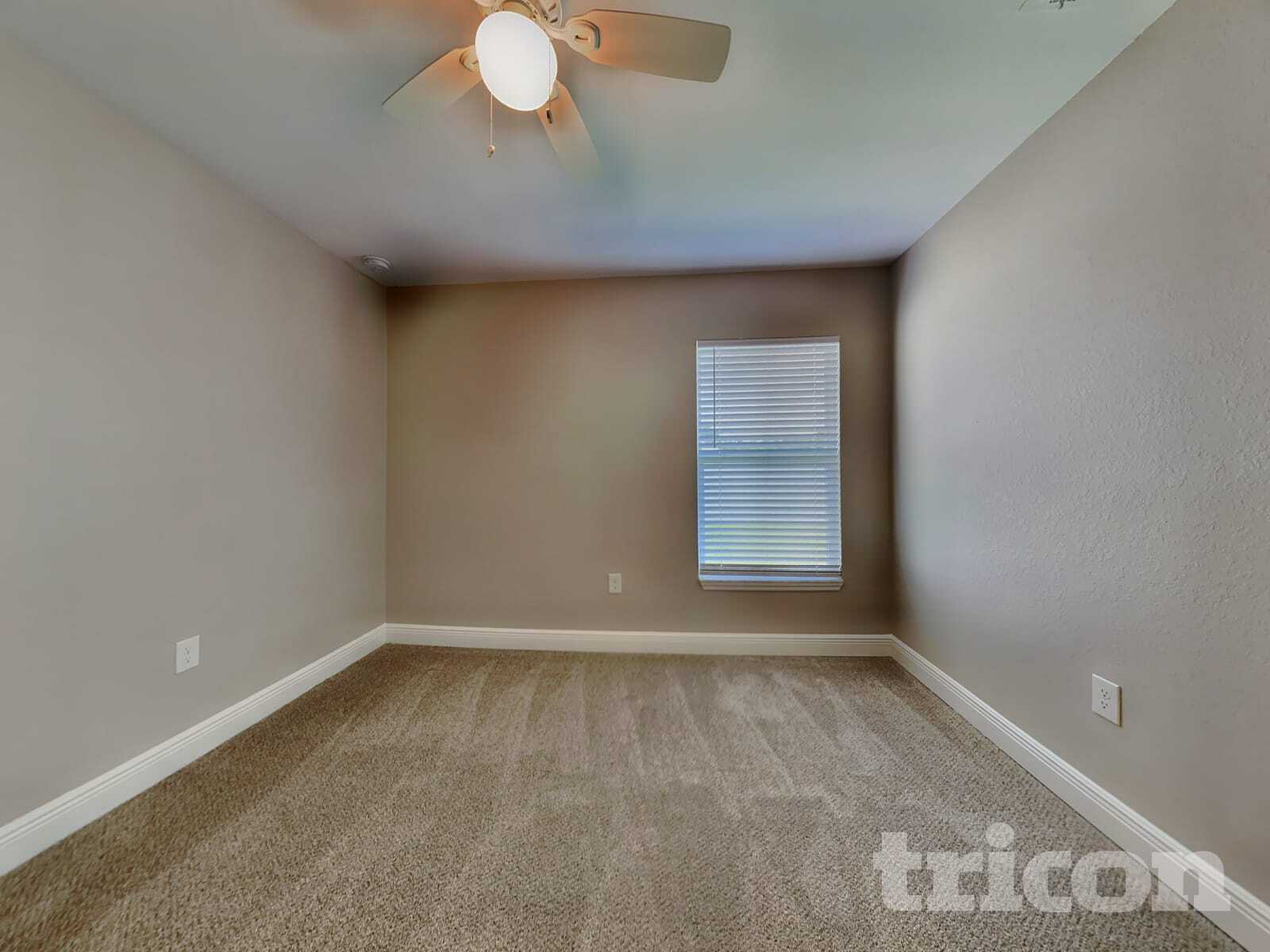Building Photo - 2471 Twin Lake View Rd
