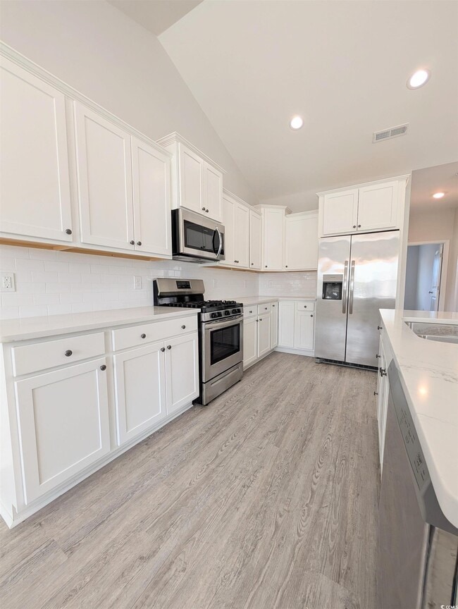 Building Photo - 351 Lakota Lp