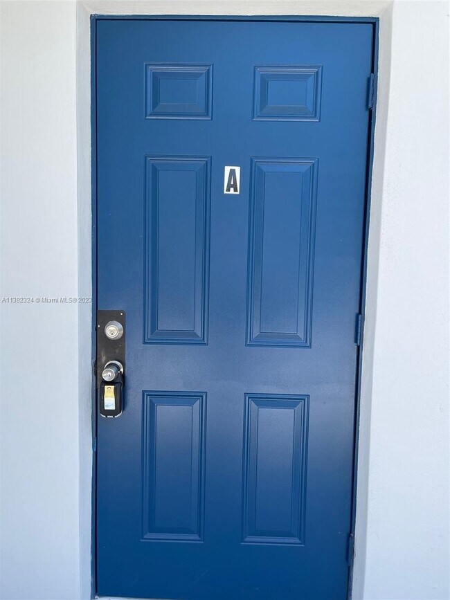 Building Photo - 4736 NW 15th Ct