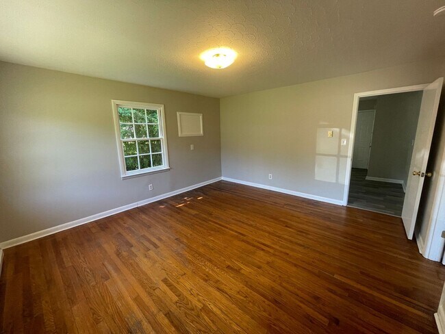 Building Photo - SHJ296-603 Lark Drive