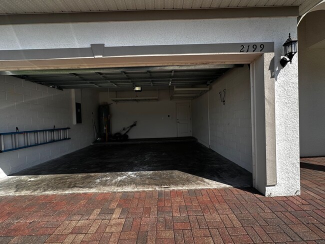 Building Photo - SAWGRASS - 4BR/2BA HOME
