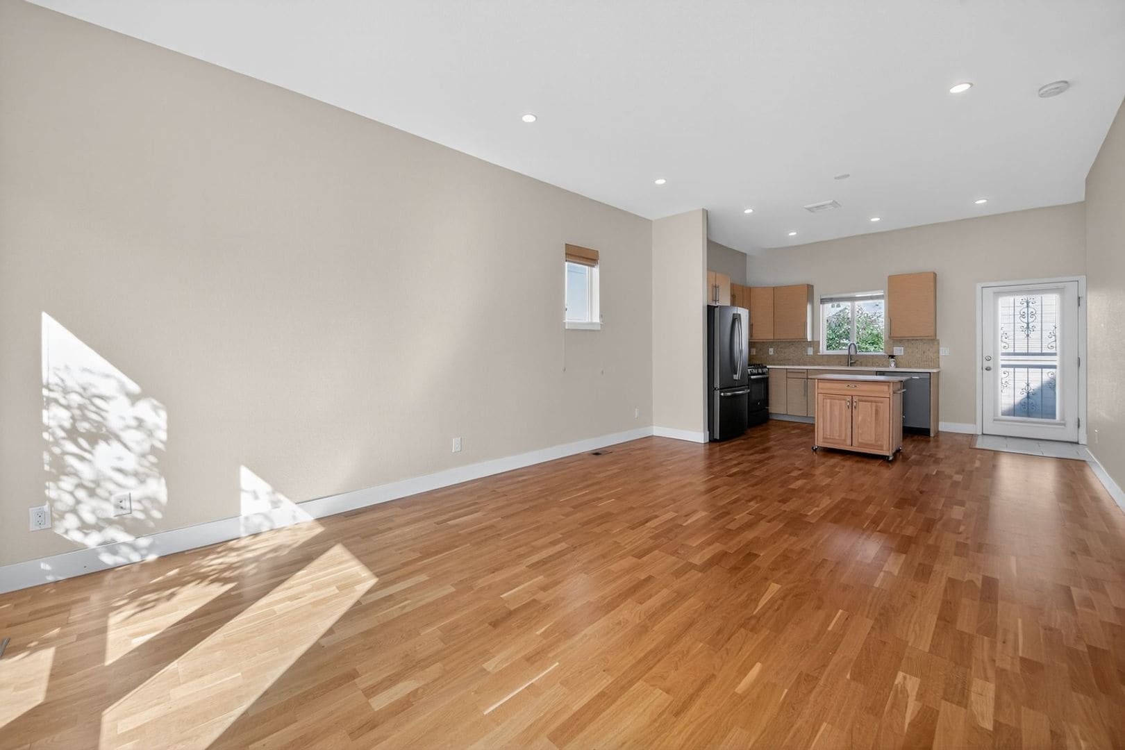 Building Photo - 2809 W 52nd Ave