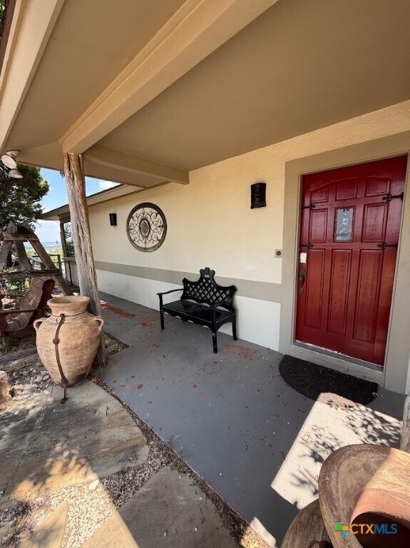 Building Photo - 901 Madrona Dr