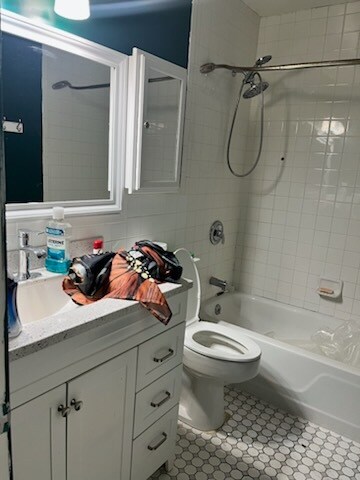 Building Photo - 200 E 10th Ave