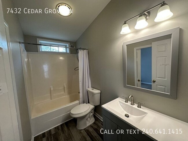 Building Photo - 7432 Cedar Grove Ln