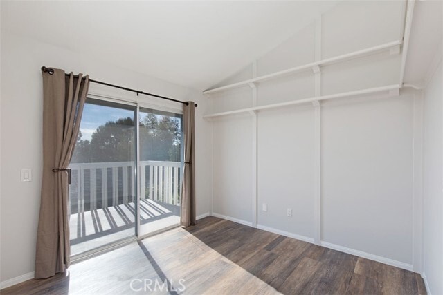 Building Photo - 8 New Chardon