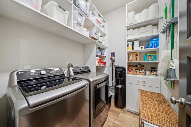 Building Photo - 8902 Iron Forge Rd