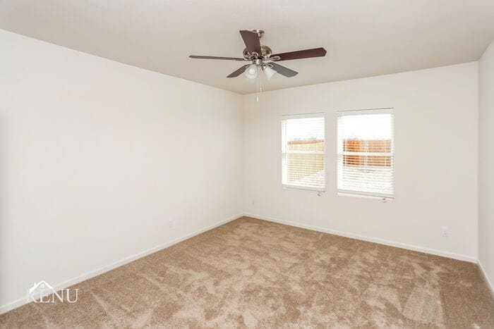 Building Photo - 710 Oakhurst Dr