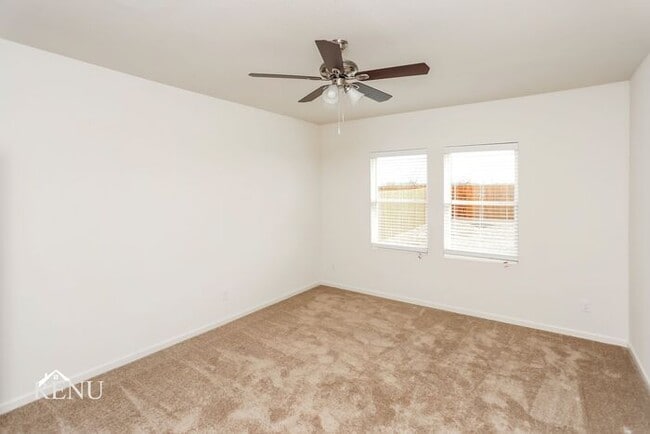 Building Photo - 524 London Dr