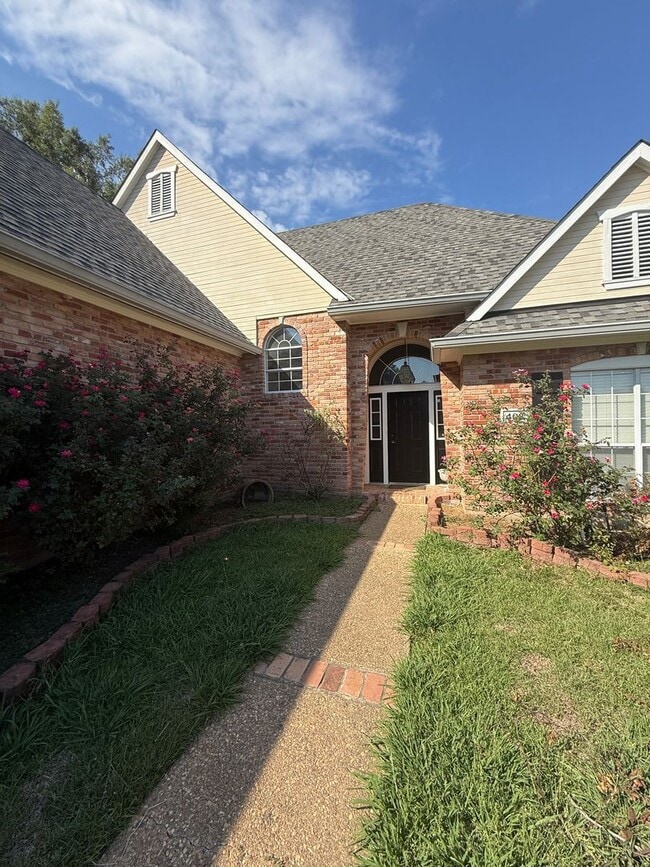 Building Photo - Rental Property