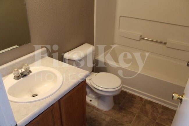 Building Photo - 5819 Costino Ln