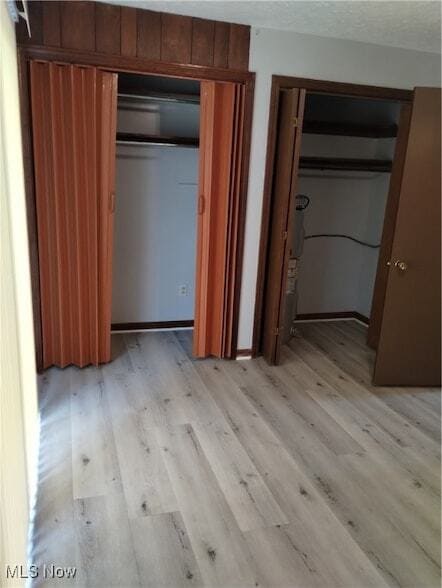 Building Photo - 31 1/2 Elm Street Unit