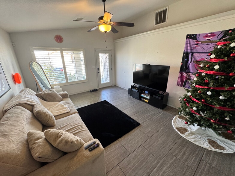 Building Photo - 13172 Willitoft Rd