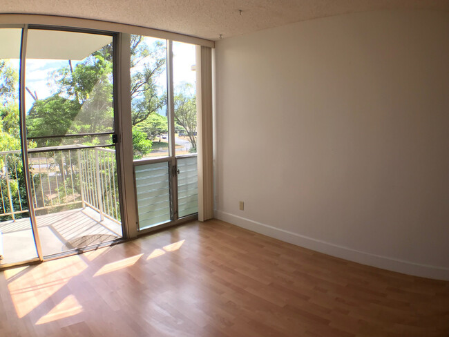Building Photo - 258NEW