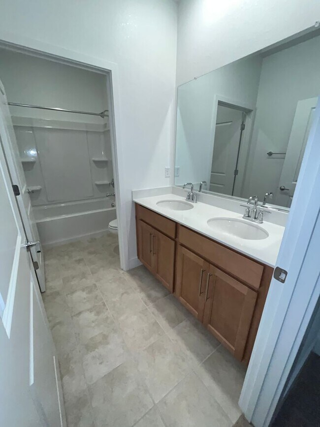 Building Photo - 4 BR, 2.5 Ba, 2262SF, Single Story, Solar ...