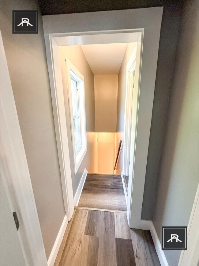 Building Photo - 2 bedroom in Waltham MA 02453