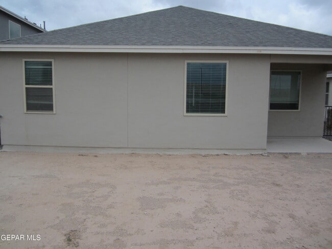 Building Photo - 1624 Sam Dominguez