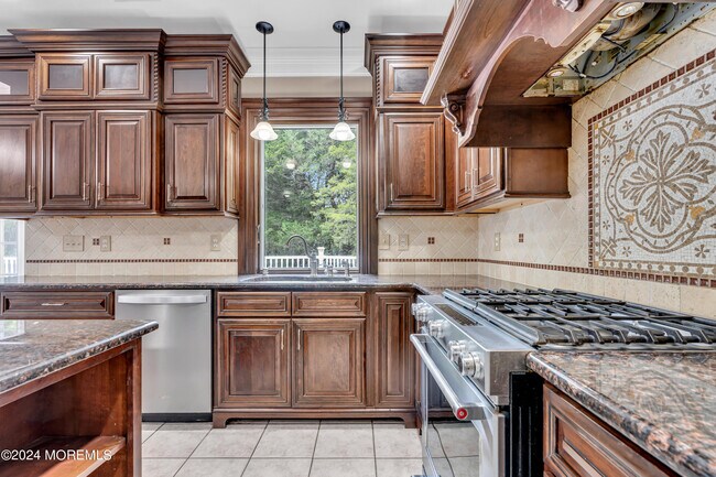 Building Photo - 1562 Priscilla Ct