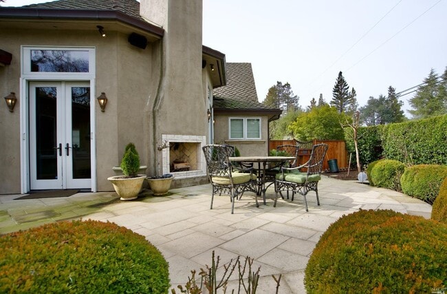 Building Photo - 1571 Silver Trail