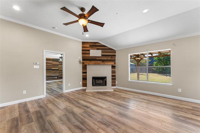 Building Photo - 132 Birdsong Ln