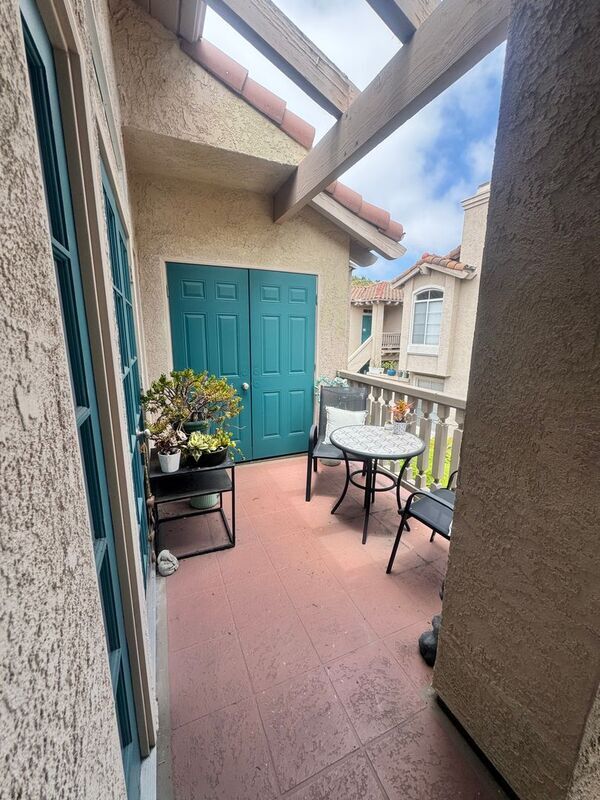 Building Photo - 3416 Cameo Dr
