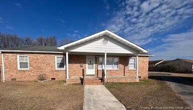 Building Photo - 7400 Deep Branch Rd